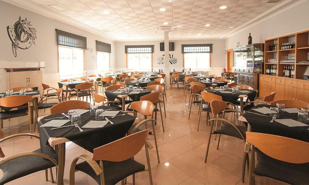 Hostal Los Batallones Torrejon de Velasco Exterior foto